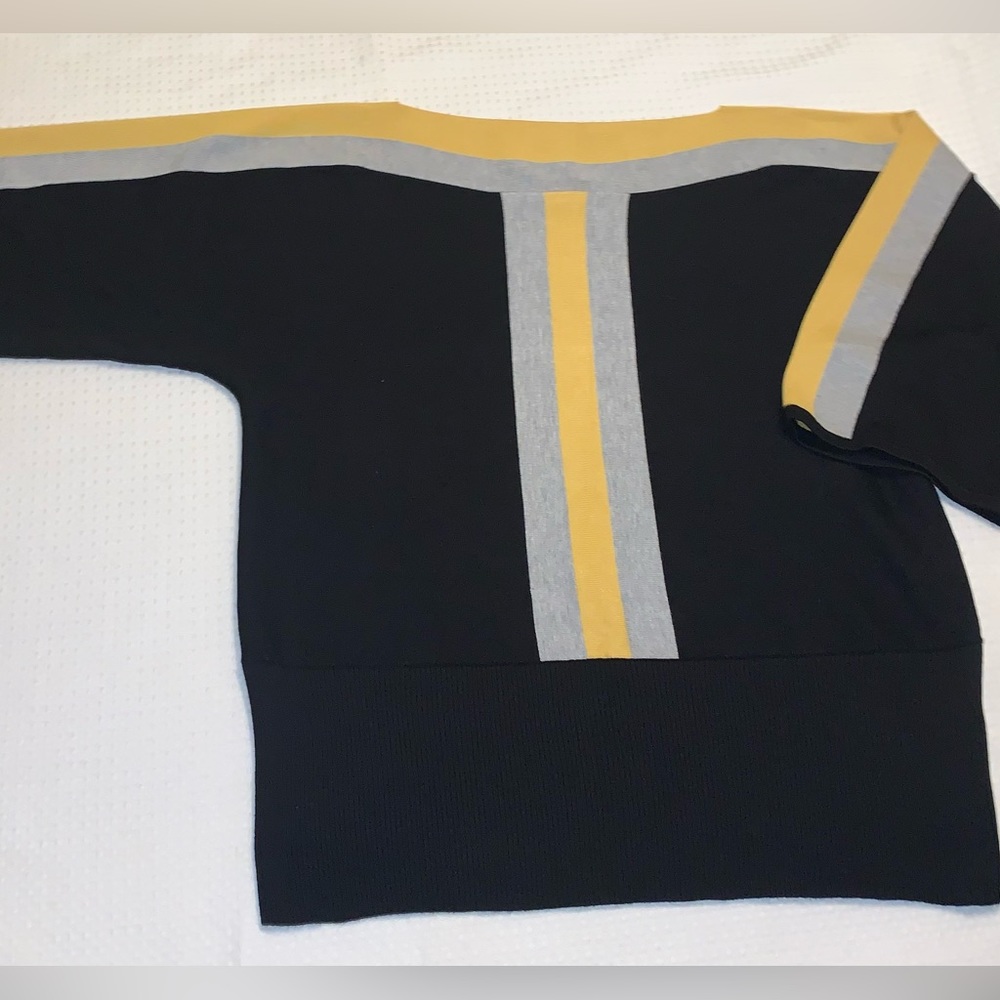 Cable and Gauge Women’s causal boatneck 3/4 length sleeve sweater Size: XL